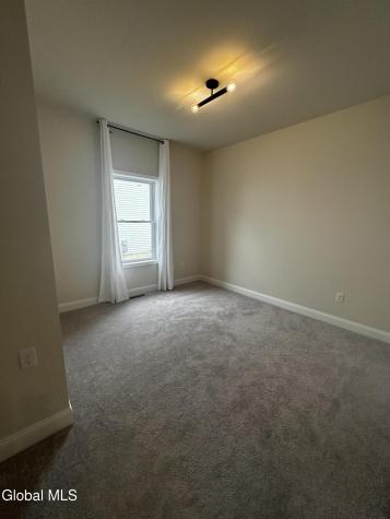 20 Harbor Lane Cohoes NY 12047