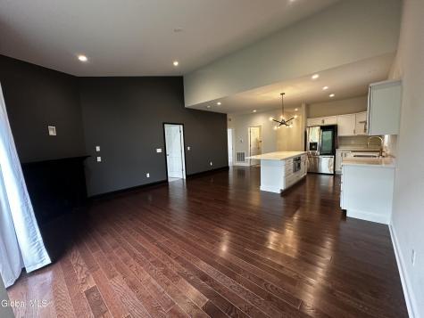 20 Harbor Lane Cohoes NY 12047