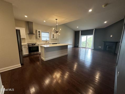 20 Harbor Lane Cohoes NY 12047