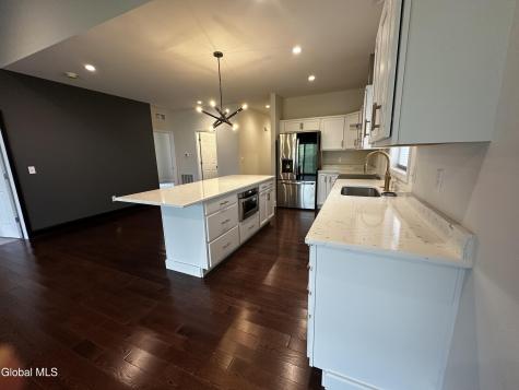 20 Harbor Lane Cohoes NY 12047