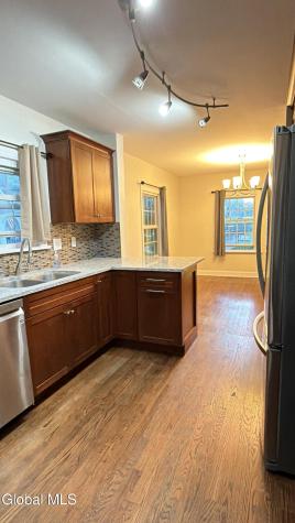 1422 Regent Street Niskayuna NY 12309