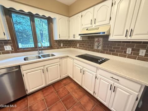 60 Sherwood Trail Saratoga Springs NY 12866