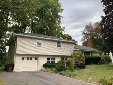 79 Devon Road Delmar NY 12054