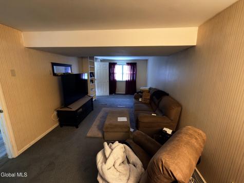 79 Devon Road Delmar NY 12054