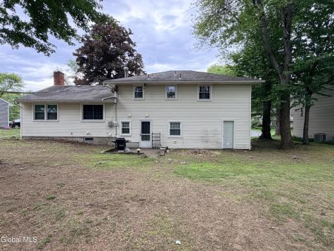79 Devon Road Delmar NY 12054