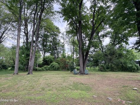 79 Devon Road Delmar NY 12054