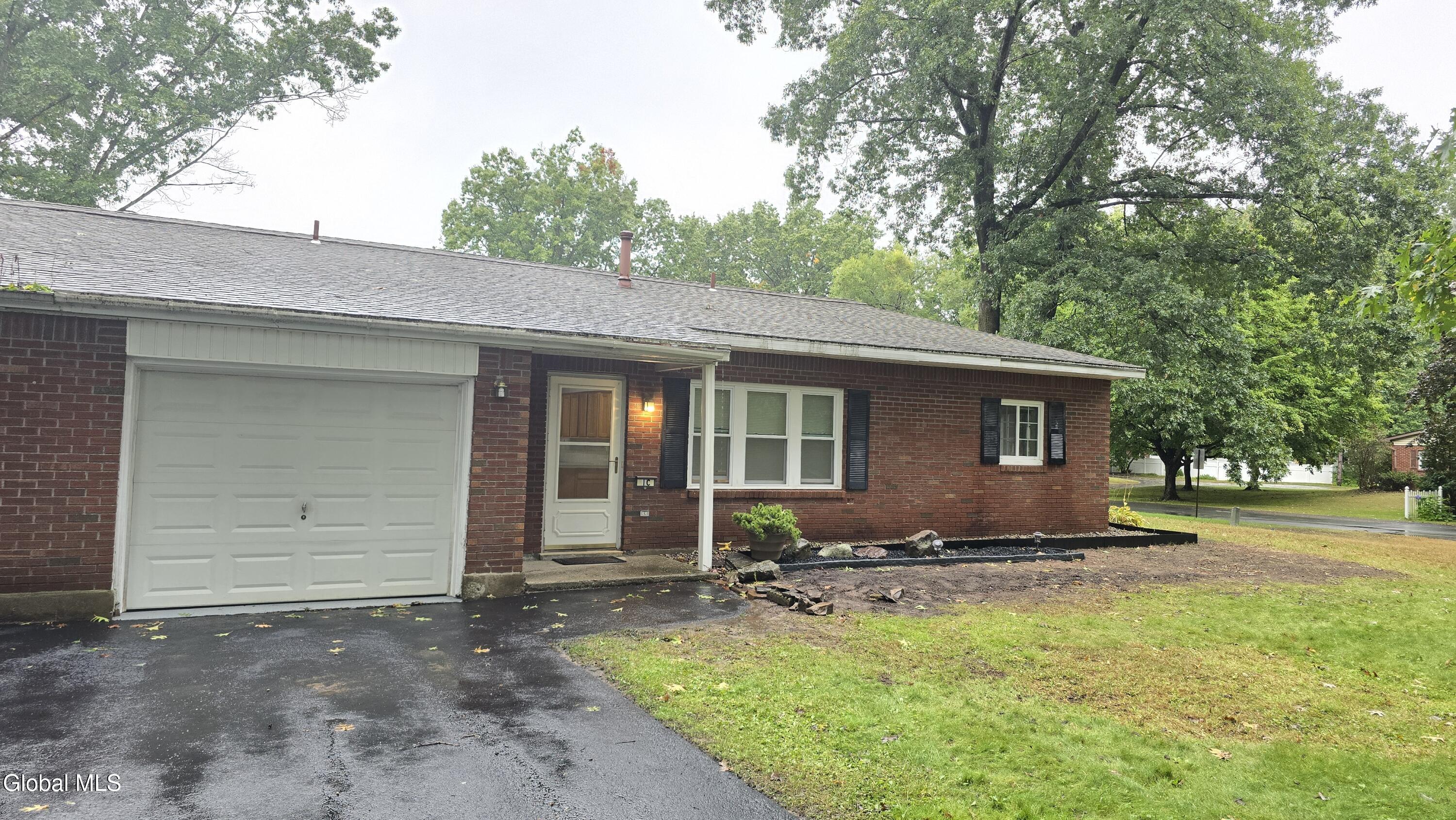 1C Lacosta Drive Clifton Park NY 12065
