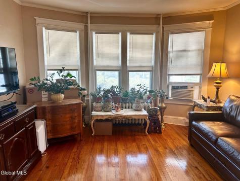 895 Park Avenue Albany NY 12208