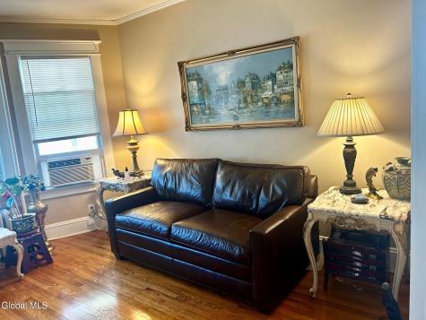 895 Park Avenue Albany NY 12208