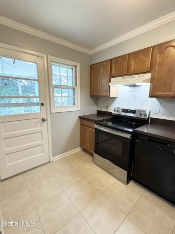 7 Regina Court Delmar NY 12054