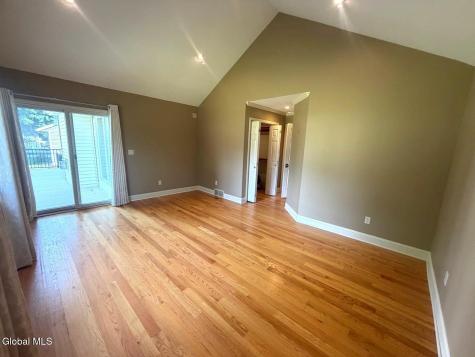53 Huntleigh Drive Loudonville NY 12211