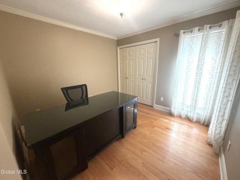 53 Huntleigh Drive Loudonville NY 12211