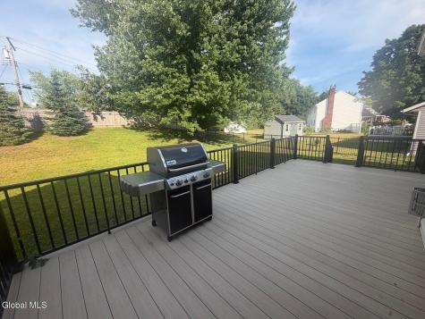 53 Huntleigh Drive Loudonville NY 12211