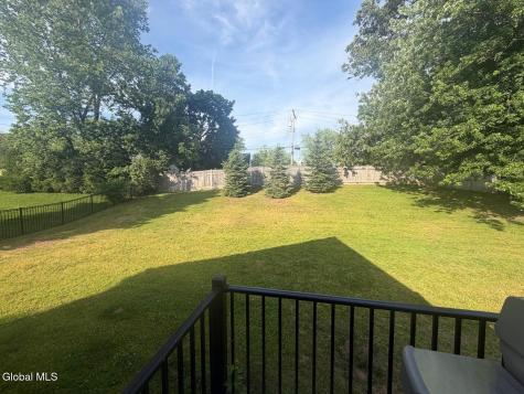 53 Huntleigh Drive Loudonville NY 12211