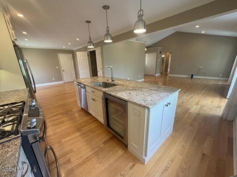 53 Huntleigh Drive Loudonville NY 12211