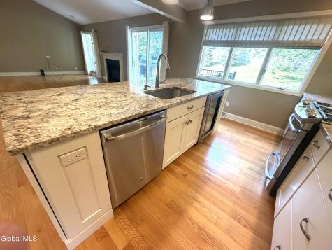 53 Huntleigh Drive Loudonville NY 12211