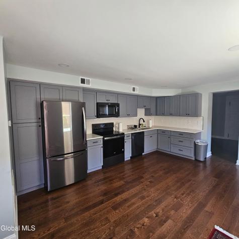 89 4th Street Troy NY 12180
