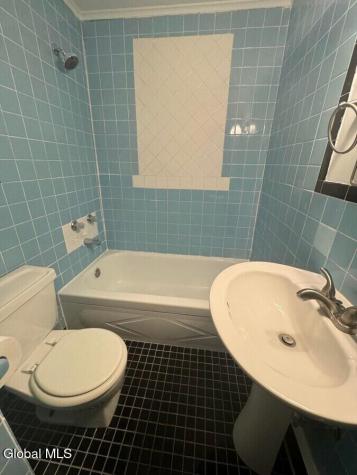 52 Laing Street Albany NY 12205