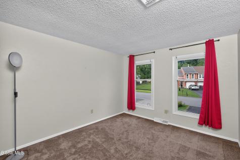 3 Westchester Drive Clifton Park NY 12065
