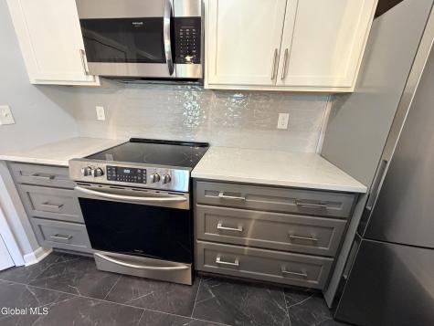 413 Diamond Rock Circle Troy NY 12182