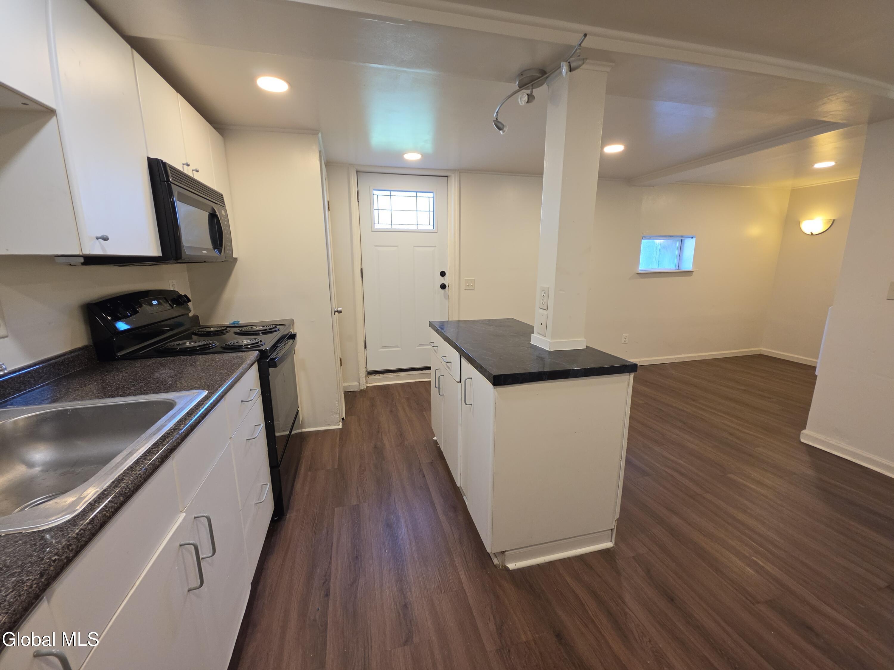 11 Elm Street Troy NY 12180