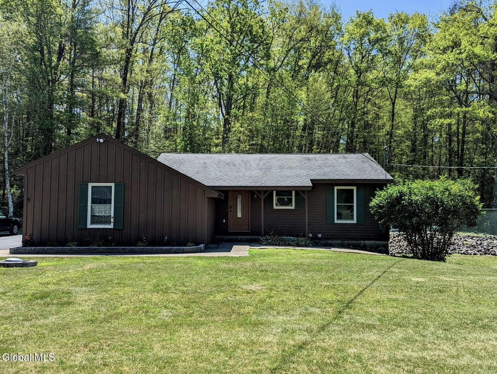 21 Hall Road Queensbury NY 12804
