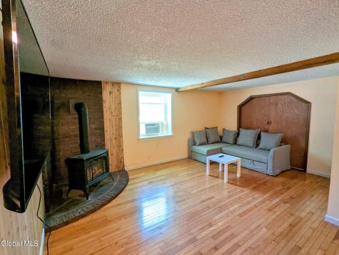 21 Hall Road Queensbury NY 12804