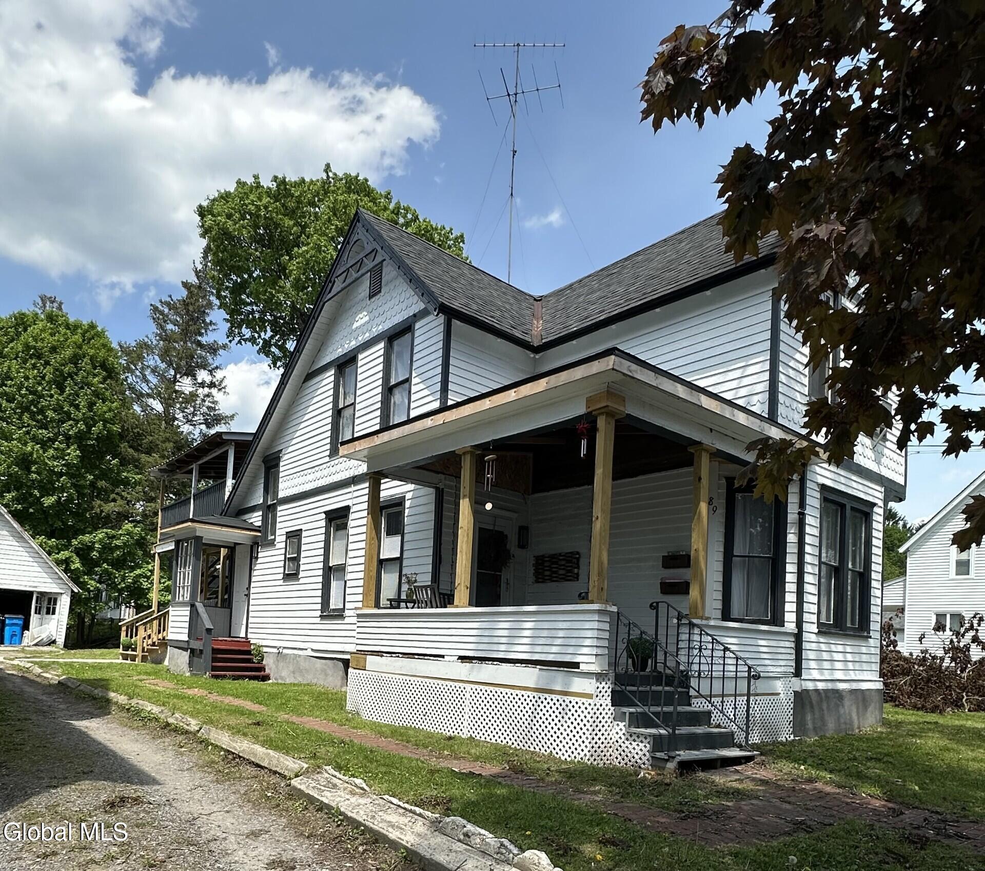 89 2nd Avenue Gloversville NY 12078