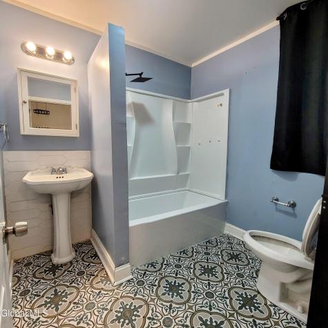 66 Hill Street Troy NY 12180