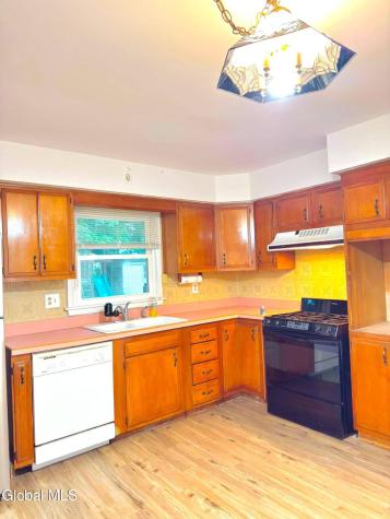 1614 Wendell Avenue Schenectady NY 12308