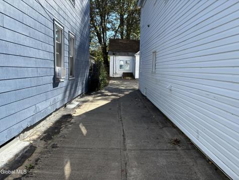 922 Bridge Street Schenectady NY 12303