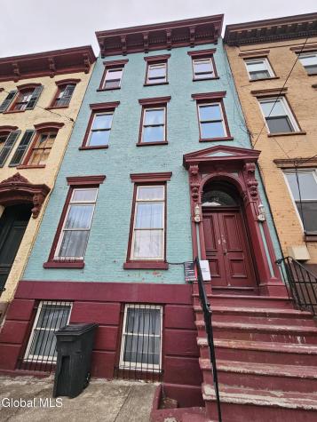 32 1st Street Albany NY 12210