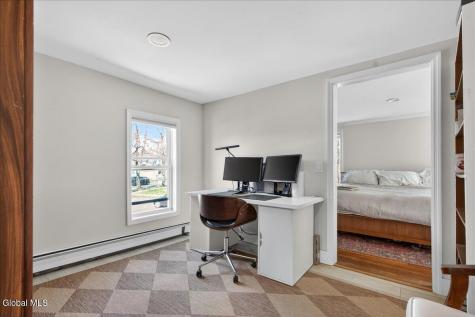106 Van Dam Street Saratoga Springs NY 12866