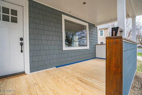 106 Van Dam Street Saratoga Springs NY 12866