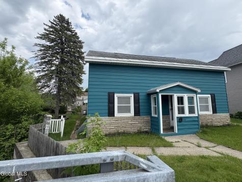 22 Fenwick Street Ballston Spa NY 12020