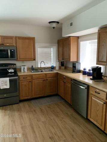 672 Nys Route 9p Saratoga Springs NY 12866