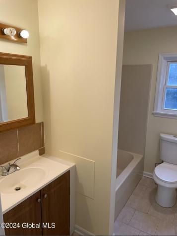 23 Woodridge Circle Halfmoon NY 12065