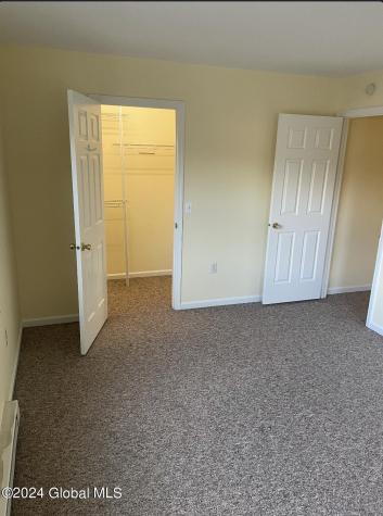 23 Woodridge Circle Halfmoon NY 12065
