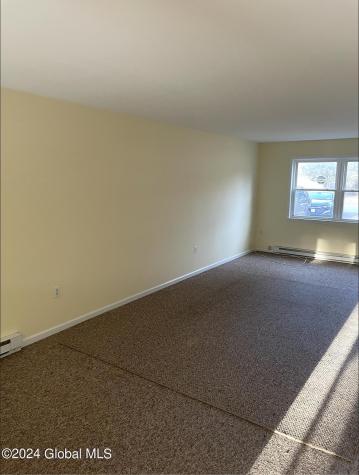 23 Woodridge Circle Halfmoon NY 12065