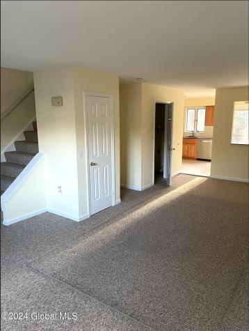 23 Woodridge Circle Halfmoon NY 12065