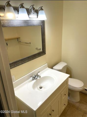 23 Woodridge Circle Halfmoon NY 12065