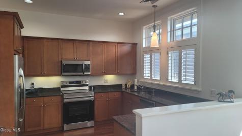 30 Whistler Court Saratoga Springs NY 12866