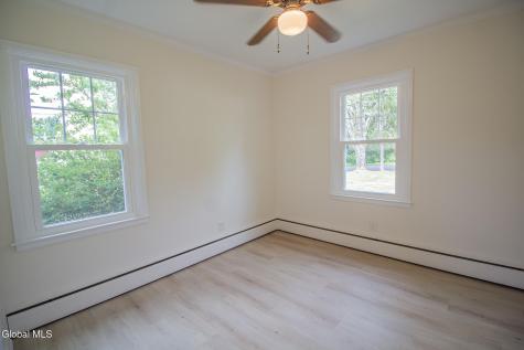 4 Weiser Street Glenmont NY 12077