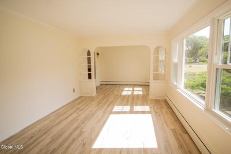 4 Weiser Street Glenmont NY 12077