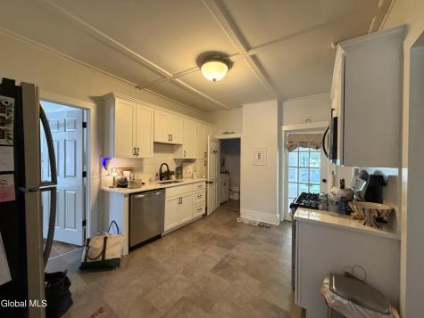 17 Granite Street Saratoga Springs NY 12866