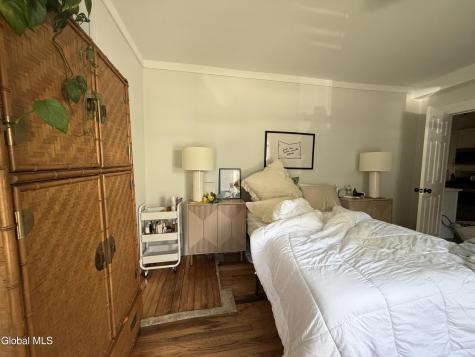 17 Granite Street Saratoga Springs NY 12866
