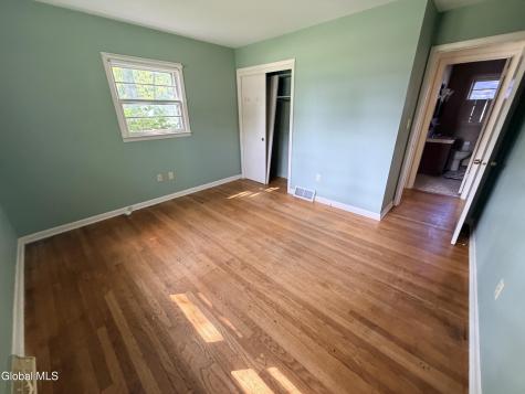 5 Blue Creek Lane Colonie NY 12110