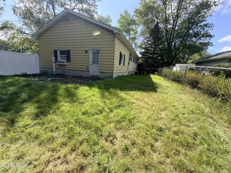 5 Blue Creek Lane Colonie NY 12110