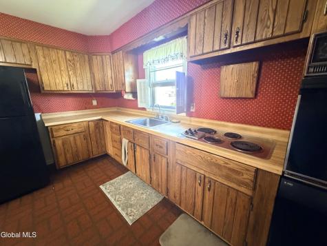 5 Blue Creek Lane Colonie NY 12110