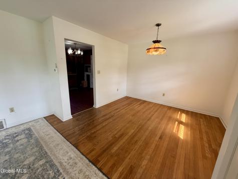 5 Blue Creek Lane Colonie NY 12110